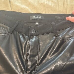 Judy Blue Black Faux Leather Skinny Fit Women’s jeans